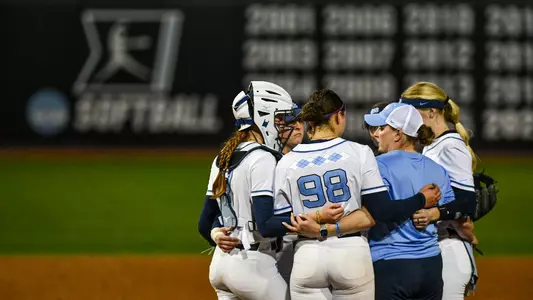 Huddle
University of North Carolina Softball v Virginia
Anderson Stadium
Chapel Hill, NC
Friday, March 6th, 2026
Dalton Wainscott