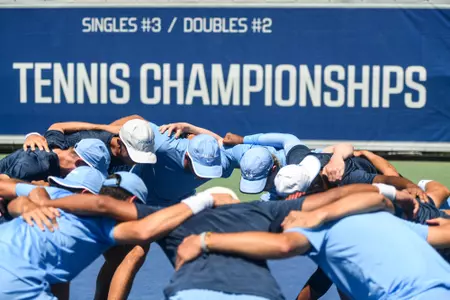 huddle vs. Clemson