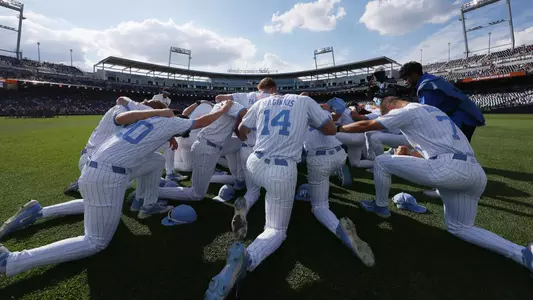huddle University of North Carolina Baseball Oklahoma NCAA Tournament College World Series Charles Schwab Field Omaha, NE Monday, June 22, 2026