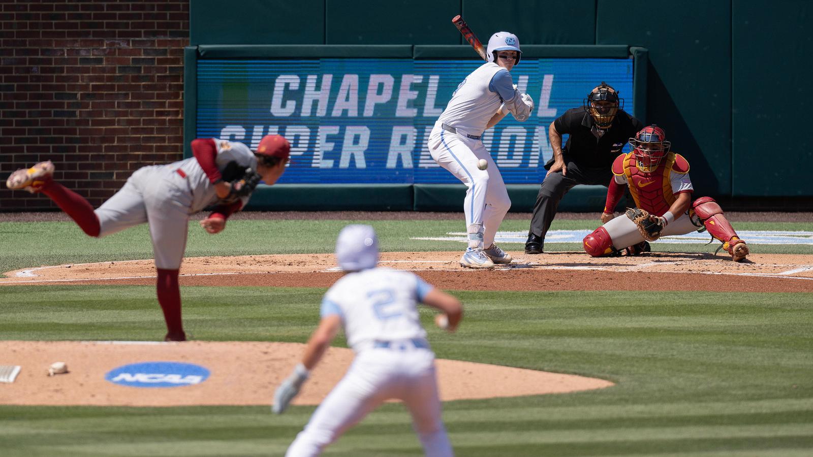 USC’s Bats Power It Over Carolina In Super Regional Opener