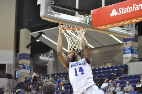 Men Hoops Picked Third; Vannatta and Thomas Make Second Team All Conference