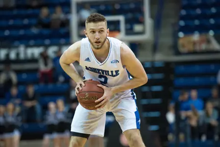 Bulldogs Down Coastal Carolina 79-77 in Overtime Saturday Afternoon Image