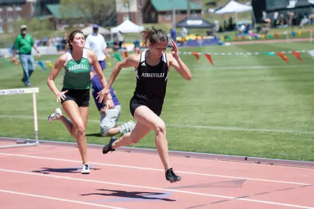 Bulldogs Post Strong Performances at Beynon Sports Catamount Classic Image