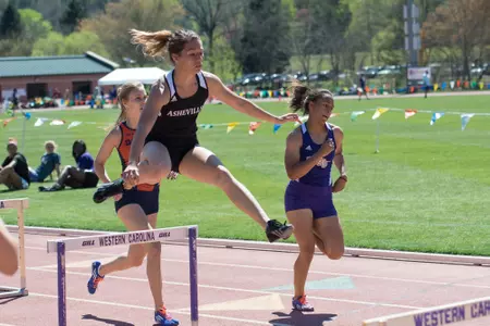 Nichols Finishes Sixth in Women’s 400m Hurdles to Pace Bulldogs on Final Day of Duke Invitational Image