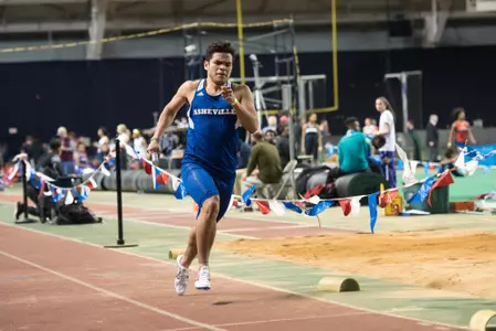 Bulldogs Complete Day One of VertKlasse Meeting Image