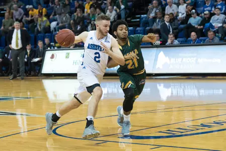 Wnuk Noted as One of Most Underrated Players in College Basketball Image