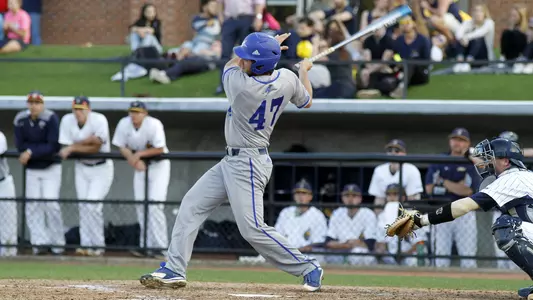 Zayatz_J_17BSB_UNCG_Batting_01