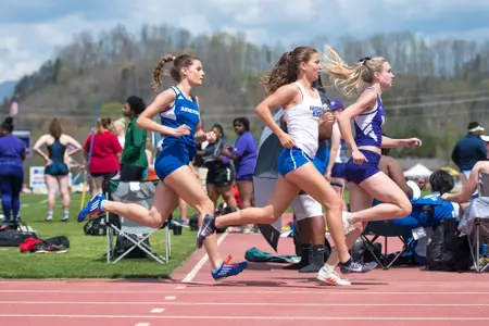 UNC Asheville’s Distance Medley Relay Nearly Breaks School Record on Final Day of Florida Relays Image