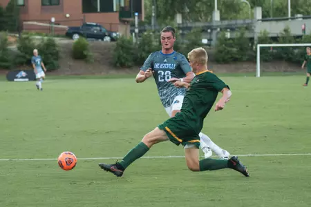 Upset-Minded Bulldogs Just Miss on Knocking Off No. 9 UNCW Image