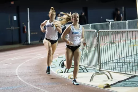 Four Bulldogs Race in the 4x800m Relay in Opening Day of Liberty Kickoff Image