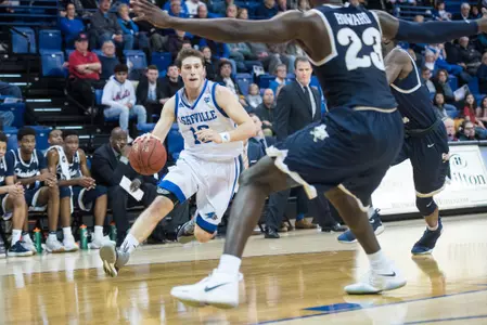 Vannatta Chosen to CoSIDA Academic All-District Team Image