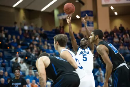 Longwood Narrowly Holds Off UNC Asheville Men’s Basketball Image