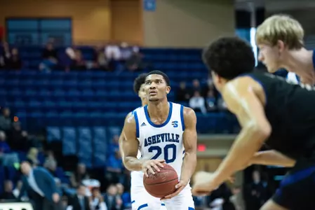 Bulldogs Drop Road League Game at Hampton Image