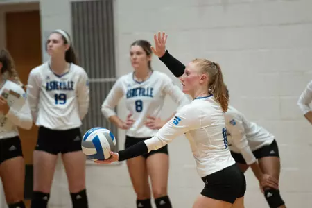 UNC Asheville Battles But Drops League Match at USC Upstate Image