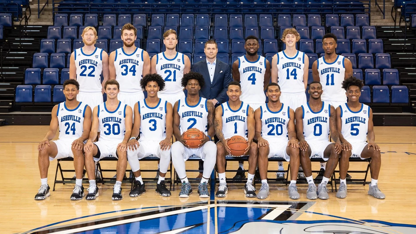 2019-20 MBB Team Photo