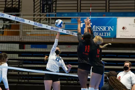 Campbell_vs_UNCA_21