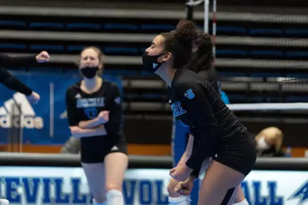 Campbell_vs_UNCA_Game_2_15