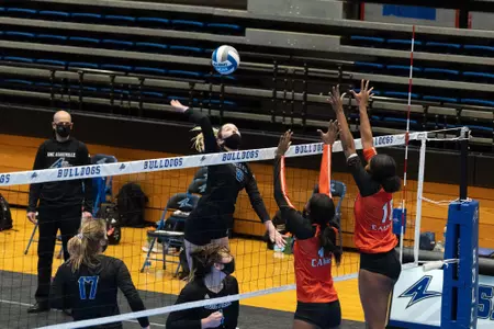 Campbell_vs_UNCA_Game_2_26