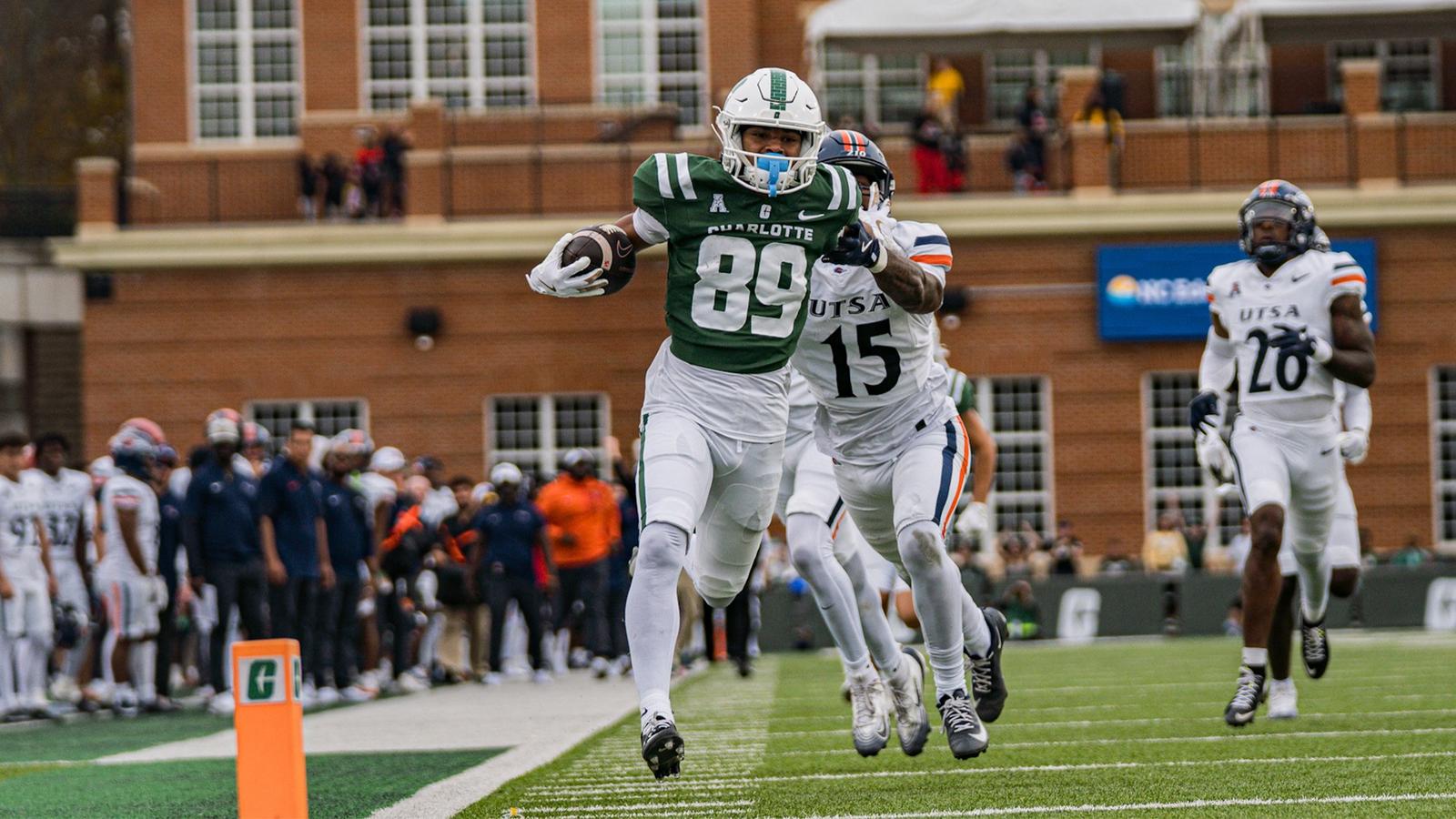 Derrick Eley takes a kickoff return to the house for a touchdown