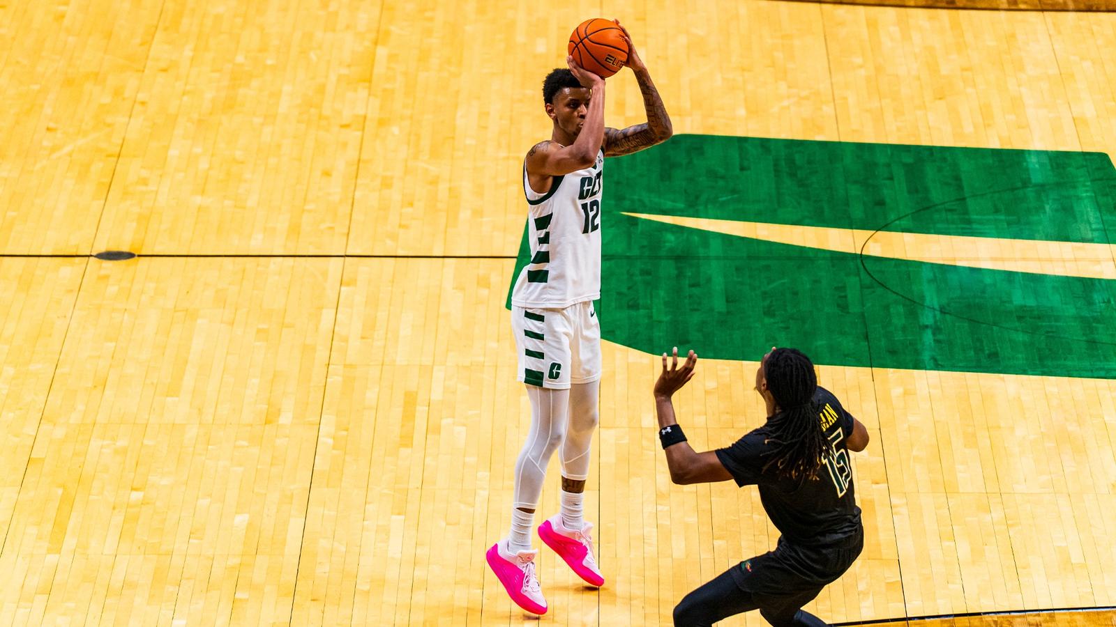 Arden Conyers shoots a 3-pointer against UAB