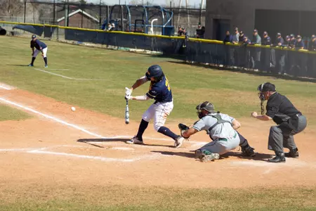 Jake King swinging