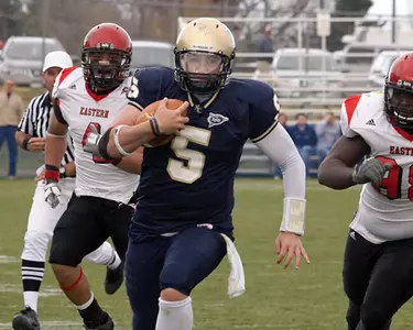 Football Kicks Off Season With Trip To Kansas Image