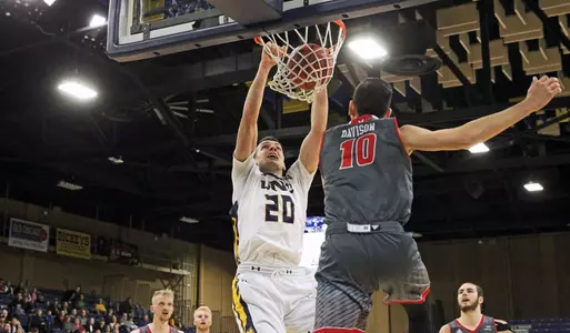 Tanner dunk for career best in points