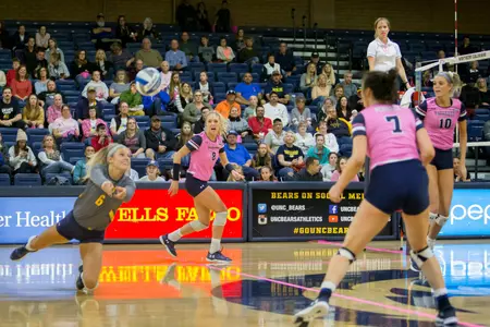 Els Digging-Pink