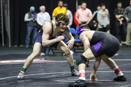 Sandoval upset vs. Alber