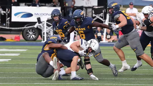 UNC_Group_Tackle_2022