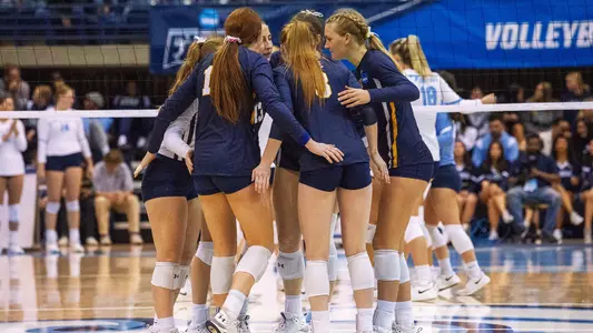 UNC VB Huddle NCAA