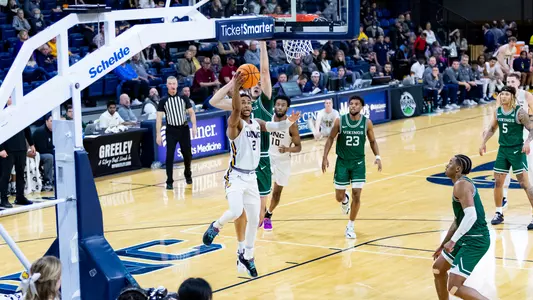 JD_MBB_JohnsonII_Matt_2223_vsPortlandSt03