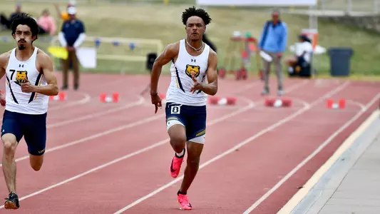 Lee_Jaylen_2223_TomBenich02