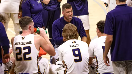 Team Huddle vs. NAU
