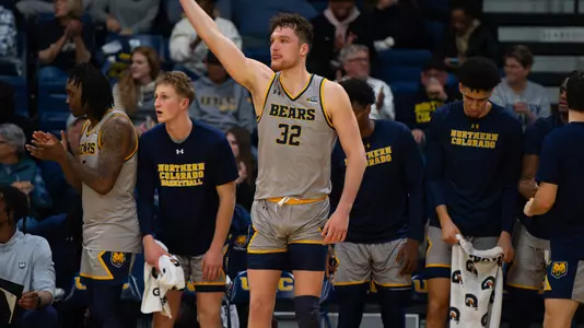 MBB Bench vs. Portland State