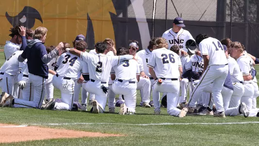 Team Huddle vs. SDSU