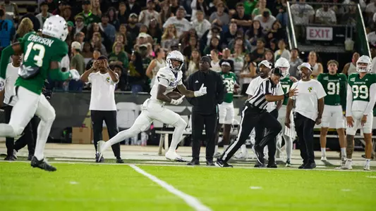 Carver Cheeks Hauls in a 75 yard Touchdown