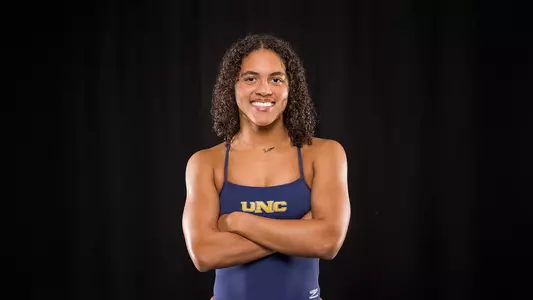 Kyra Rabess Finishes Third at MPSF Open Water Championships