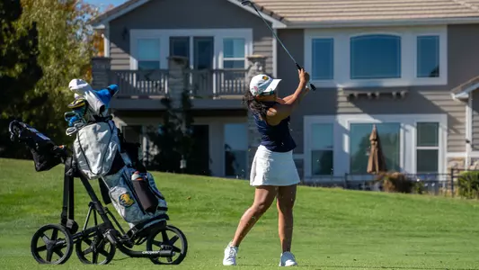 Samantha Colombine at Ron Moore Intercollegiate