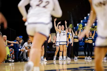 WBB Bench Cheering