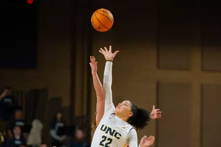 Aniah Hall Tips Off