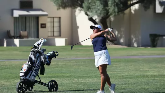 Samantha Colombine Swinging