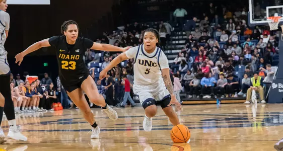 Neenah George Dribbling