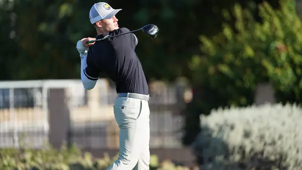 Matias Koropeski Teeing Off