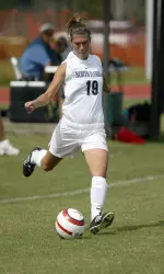 Lady Ospreys blow past Pirates Image