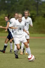 Eagles squeak past UNF, 1-0 Image