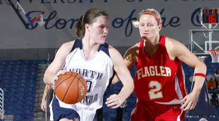 Jennifer Bowen action 2008