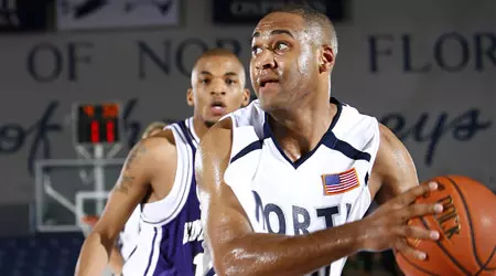 UNF shoots season-best in loss Image