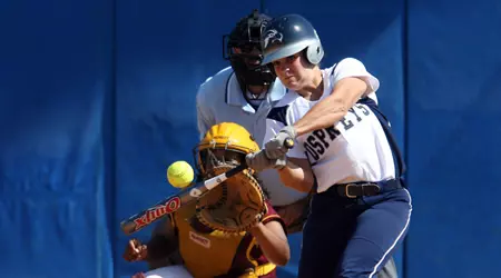 UNF goes deep in pair of win Image