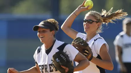 Parenteau, Williams slug UNF to wins Image